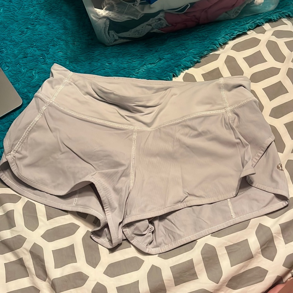 Size 4 length 2.5 lulu shorts
